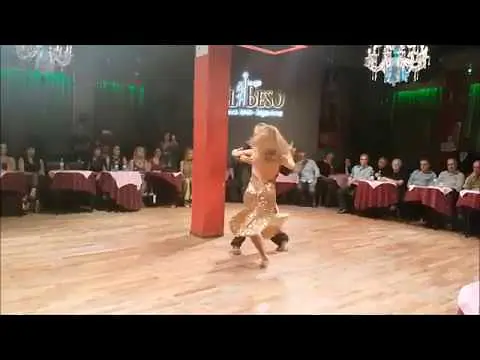 Video thumbnail for Milonga de los Domingos -  26/05/2019 - Pancho Martinez Pey / Lorena Ermocida 2/3