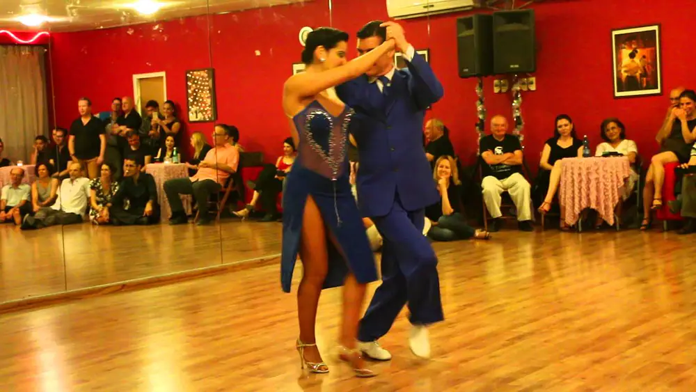 Video thumbnail for Alejandro Barrientos & Rosalia Gasso - Milonga del corazón - (2/4) - Passover Milonga - 30/04/2016