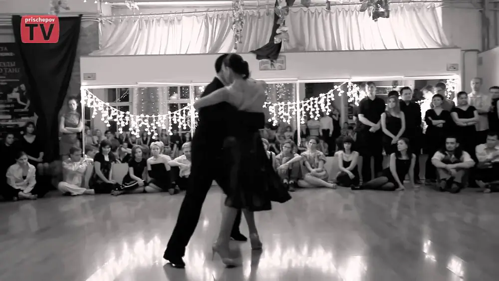 Video thumbnail for Esteban Moreno & Claudia Codega,  Russia, Moscow, milonga "Walking through Chinatown" (5)