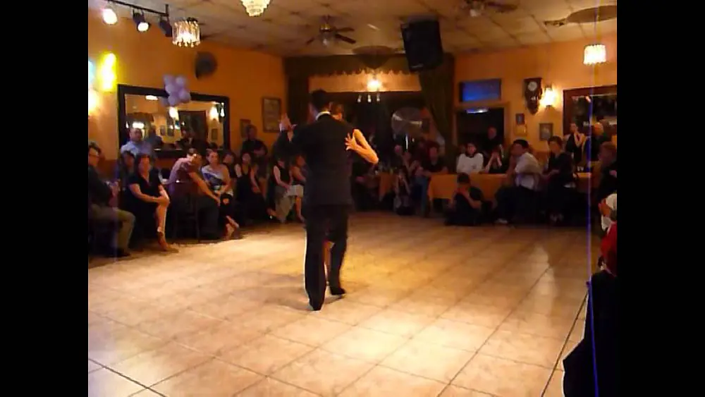 Video thumbnail for JAVIER RODRIGUEZ Y ANDREA MISSE - TANGO EN BUENOS AIRES TANGO CLUB STGO. CHILE