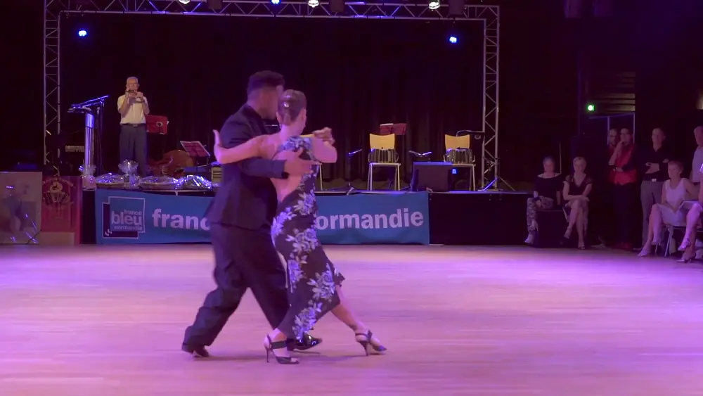 Video thumbnail for Sebastian Arce and Mariana Montes, "Nueve Puntos ", 3rd Normandie Tango Festival 2018