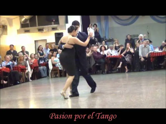 Video thumbnail for Maria Ines Bogado y Sebastian Jimenez bailando la TUPUNGATINA en LA BALDOSA