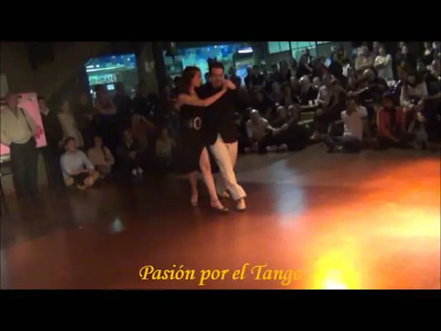 Video thumbnail for LUCILA BARDACH y MARCELO LAVERGATA bailando el Tango GUAPEANDO en la MILONGA DEL LOLA