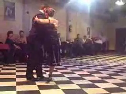 Video thumbnail for Diego Converti y Graciela Gamba @ Sin Rumbo milonga "Buenos Aires Hoy", Biagi "Viejo Porton'