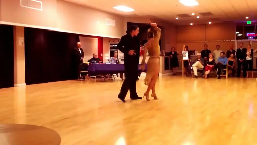 Video thumbnail for Leonardo Barrionuevo and Miriam Larici — "Libertango" — 4/4 at TESO 2012