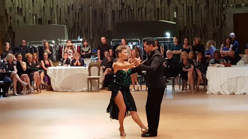 Video thumbnail for Sebastian Arce and Mariana Montes, "Fueye", Maspalomas Tango Festival 2018