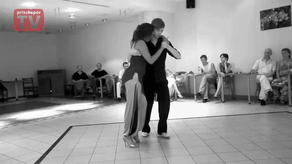 Video thumbnail for Vladimir Makhalov & Cecilia Piccinni, Russia, Moscow, Milonga in "Romanov Dvor 2", 23.07.2010  (2)