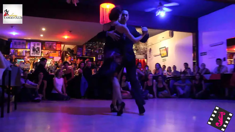 Video thumbnail for AYELEN SANCHEZ Y WALTER SUQUIA en el Tango Club Milonga 01/04