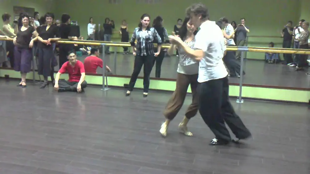 Video thumbnail for Sebastian Posadas y Eugenia Eberhardt. Classes 2. White Tango Festival in Moscow 2010.