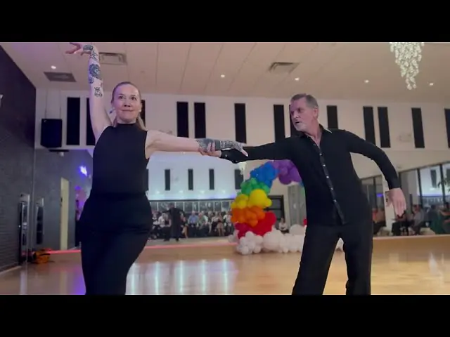 Video thumbnail of Peter & Kelly - Tango