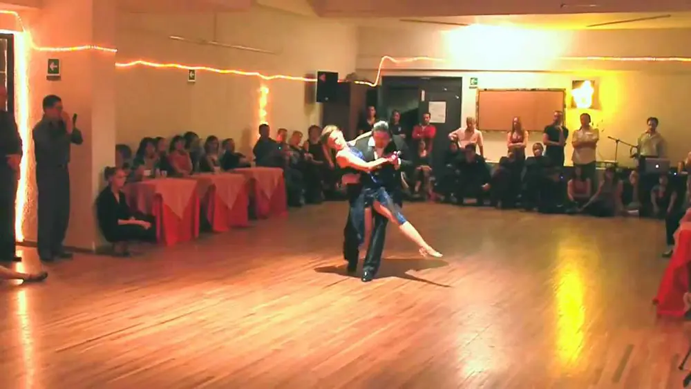 Video thumbnail for Donato Juarez & Carolina Del Rivero @ La 13 (3)