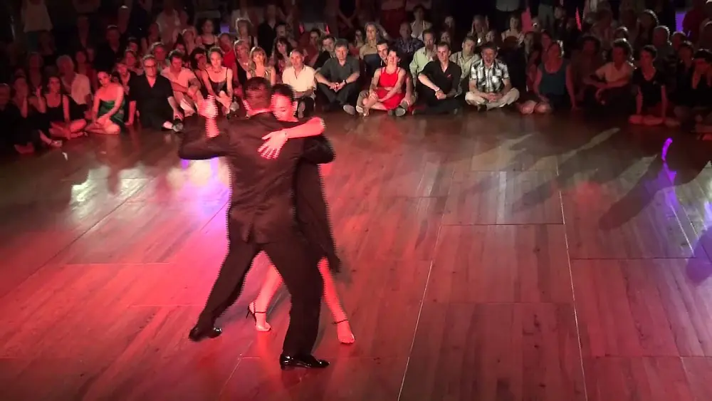 Video thumbnail for Barbara Carpino et Claudio Forte à Mermoz, tangopostale 2014 (1)