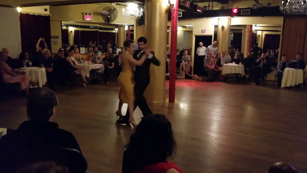 Video thumbnail for Argentine tango: Cristian Correa and Leah Barsky - La Bruja