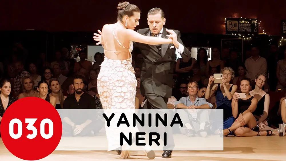 Video thumbnail for Yanina Quiñones and Neri Piliu – Ríe, payaso