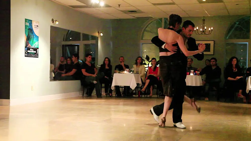 Video thumbnail for Evan Griffiths et Rebecca Shulman, "Un dilemna" (tango), (4de4).