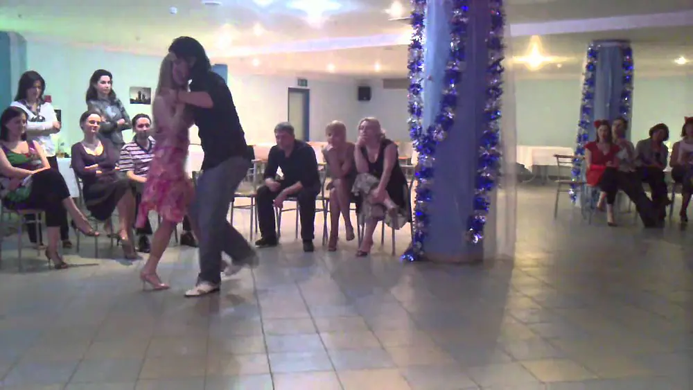 Video thumbnail for Pedro Farias y Julieta Falivene. Perfomance 4. White tango Festival in Moscow 2010