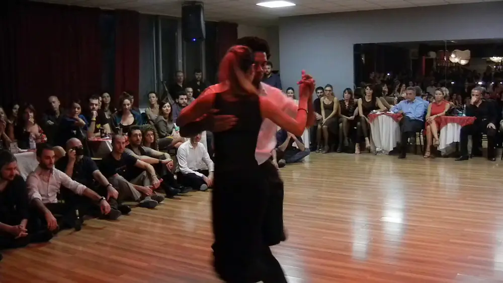 Video thumbnail for Esibizione di Julio Alvarez e Yailet Suarez​ al Winter Tango Napoli Milonga Portena​