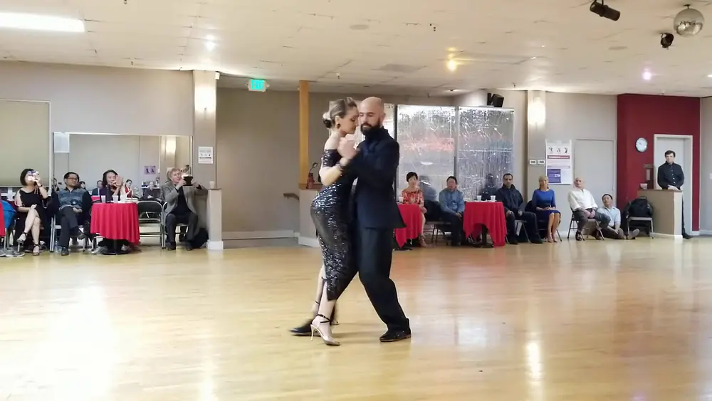 Video thumbnail for Lorena Gonzalez and Gaston Camejo @ Dance Blvd on November 29, 2019 (1 of 3)