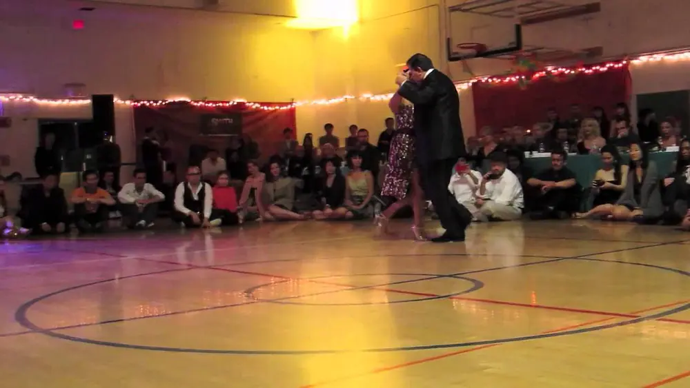 Video thumbnail for Jorge Dispari & Maria del Carmen SMITH 2011 Tango Festival (3 tango)
