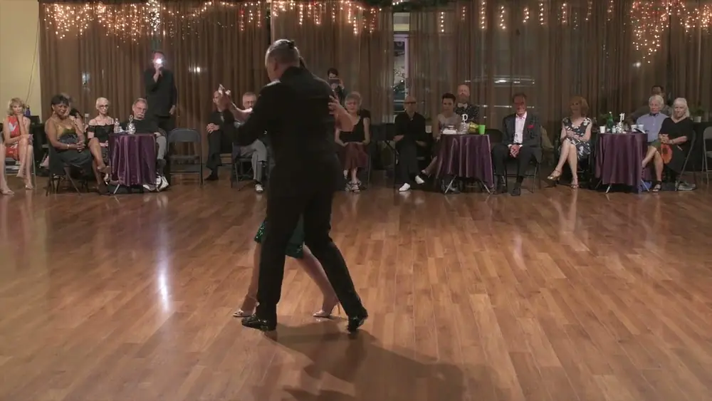 Video thumbnail for Pancho Martinez Pey and Yuliana Basmajyan at Milonga Gavito 2/3