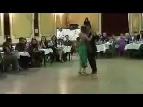 Video thumbnail for a pedido del publico bailan este tango Rebbeca O´laoire y Nany Peralta