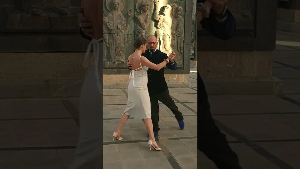 Video thumbnail for Tango Dance at the Street by Tekla Gogrichiani & Hernan Ohaco