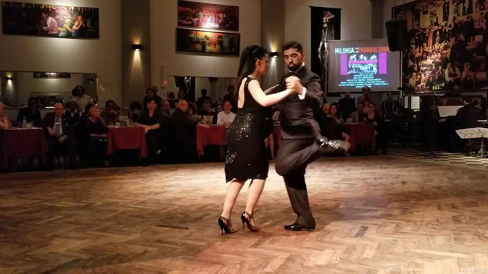 Video thumbnail for Jimena Hoeffner & Fernando Carrasco - SED DE CAMPEONES performance at Salon Canning on 7/30/19