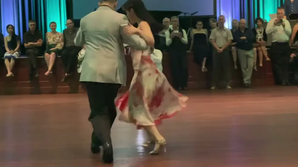 Video thumbnail for Sumire Muramoto &Leandro Haeder Tango improvisation 2/3 -Maquillage- @Moonlight Tango Festival 2024