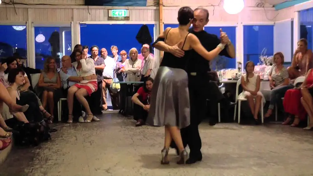 Video thumbnail for Jorge Fatauros & Silvia Mezzasoma in Milonga La Cantina (4) "Ella Es Asi" E.Donato