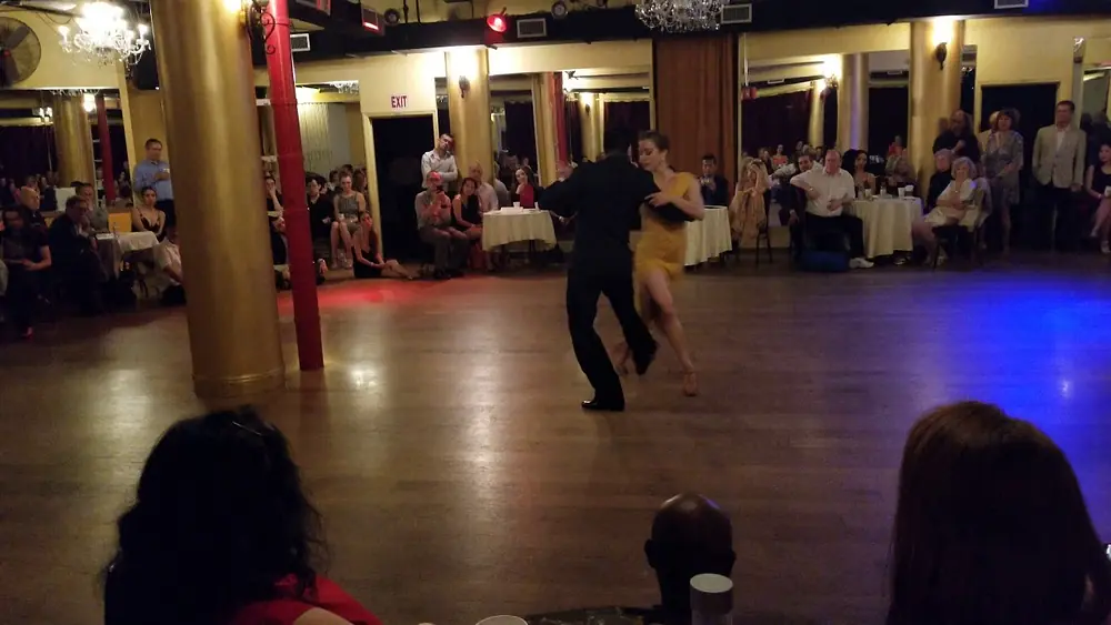 Video thumbnail for Argentine tango: Cristian Correa and Leah Barsky - Pobre Flor