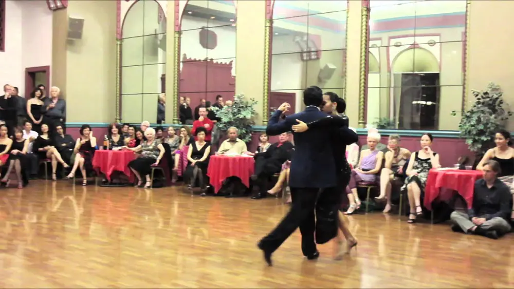 Video thumbnail for Gimena Herrera y Tomas Galvan in Oakland, San Francisco.