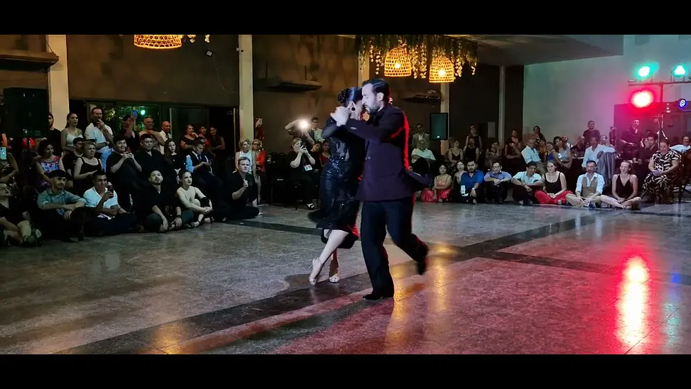 Video thumbnail for Vanesa Villalba y Facundo Piñero (tango Salta festival)