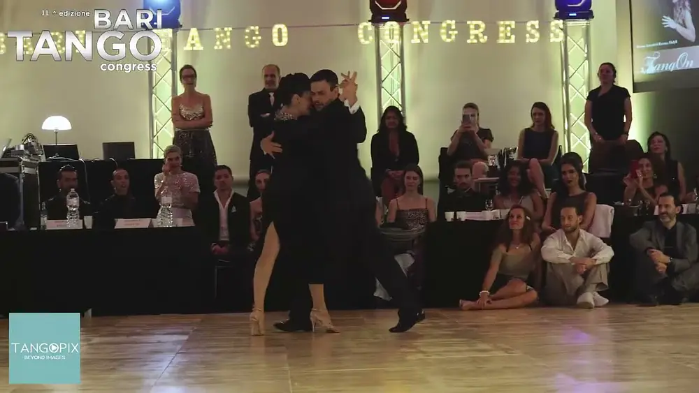 Video thumbnail for XI Bari International Tango Congress  Vanesa Villalba & Matteo Antonietti 2/3