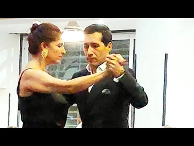 Video thumbnail for Miriam Copello y Cristian Correa (Di Sarli) Milonga Gente Amiga. 8sep24