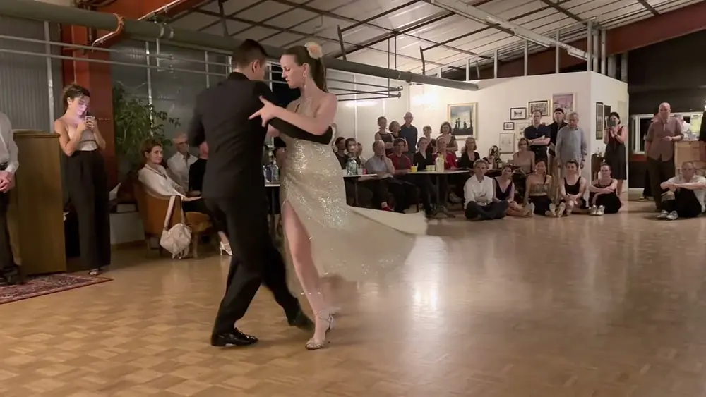 Video thumbnail for Hernan Hernandez & Maude Andrey - Comme Il Faut - Gente De Tango