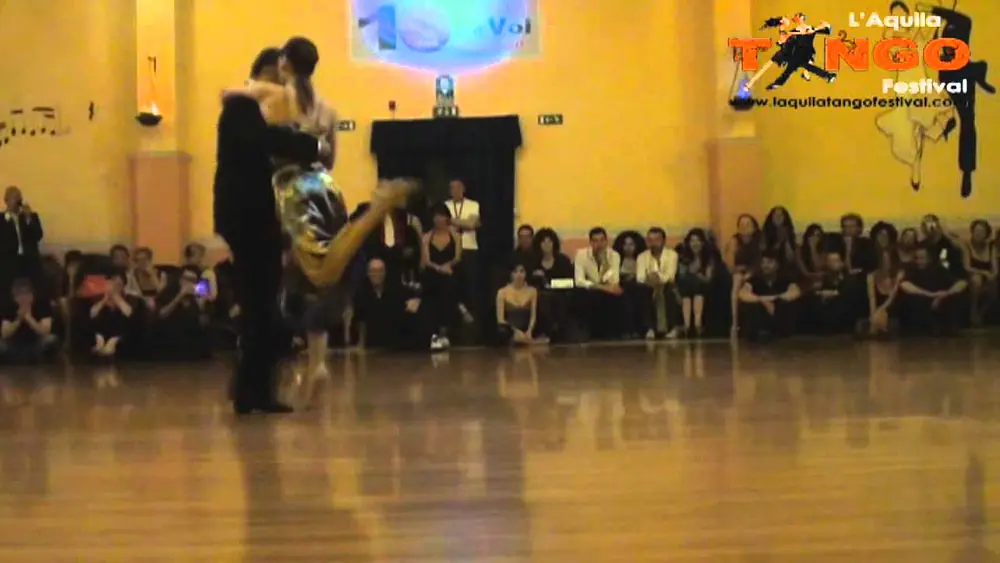 Video thumbnail for Ricardo Barrios y Laura Melo 2012 - 3/3 Milonga