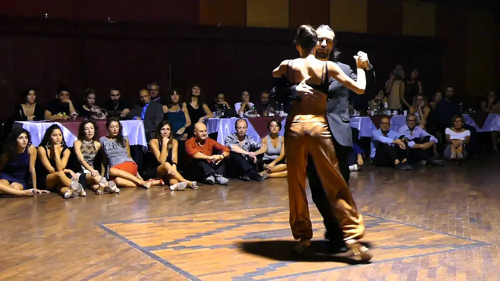 Video thumbnail for Peppe Di Gennaro & Adelma Rago, Dos fracasos (Winter Tango Napoli 2015)