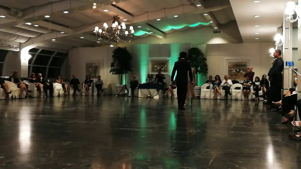 Video thumbnail for Yailet Suárez y Julio Álvarez. Tango "El Floreo" TangoBardo.
