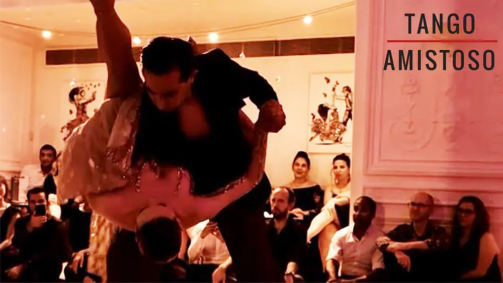 Video thumbnail for Marcos Roberts and Louise Malucelli at Negracha London (2/3)