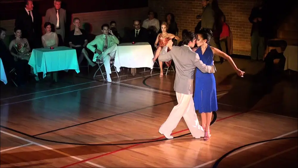 Video thumbnail for El Congreso 2011 Alma Tango Show Demo 1 Luna Palacios & Adrien Ronceray