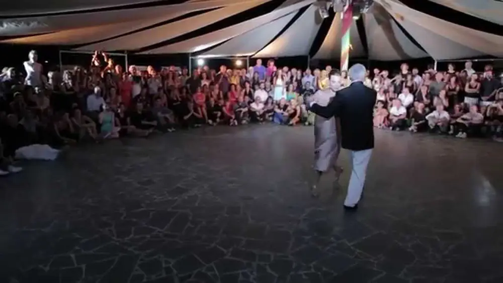 Video thumbnail for Roberto Reis e Natalia Lavandeira - Catania Tango Festival 2014