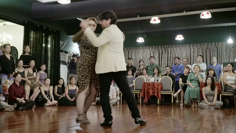 Video thumbnail for [2023 Seoul Tango Week] Ariadna Naveira & Fenando Sancez Welcome Party Performance 1