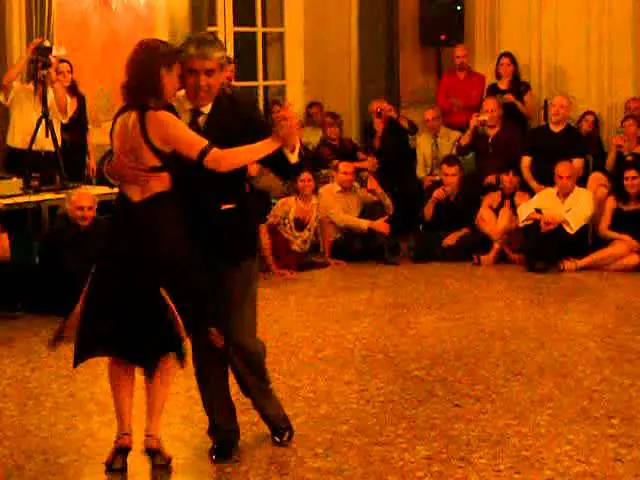 Video thumbnail for OSVALDO ROLDAN e ANNAMARIA FERRARA 3 in VILLA BOMBRINI a Genova