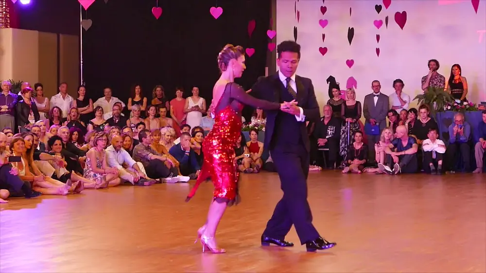 Video thumbnail for Sebastian Arce y Mariana Montes  -  Reliquias Portenas  - TangoEmotion 2018