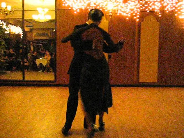 Video thumbnail for Edwin Cardenas & Tanya Gutierrez at La Milonga Rosa