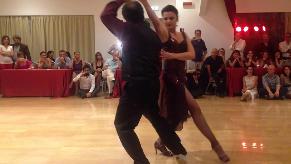 Video thumbnail for Gustavo Naveira e Giselle Anne - Milonga tres - Piazzolla 3/4