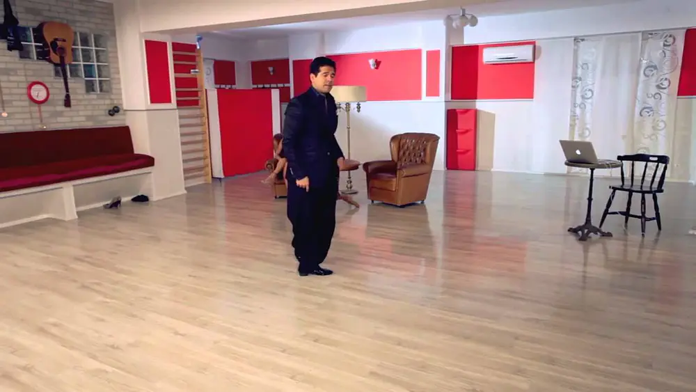 Video thumbnail for Sebastian Arce & Mariana Montes Lesson nr. 124