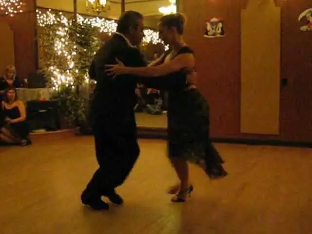 Video thumbnail for Jorge Torres & Maria Blanco at "La Milonga Rosa"