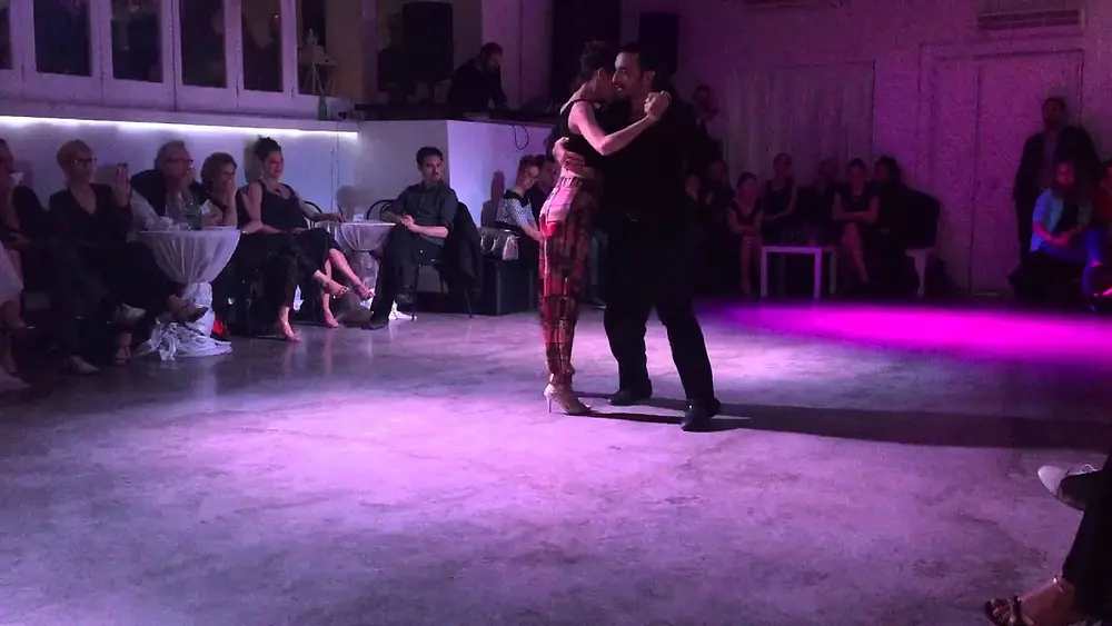 Video thumbnail for Peppe di Gennaro & Adelma Rago - "Corazon de artista", Juan D'Arienzo