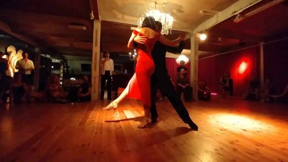 Video thumbnail for Liza Khuskivadze & Moritz Albert @ Tangoloft Berlin, 17. Aug. 2024, 3/3